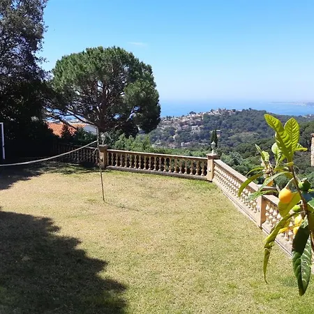 Sant Eloi Sleeps 12 *